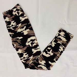 Butter soft leggings plus size fits sizes 14-20.